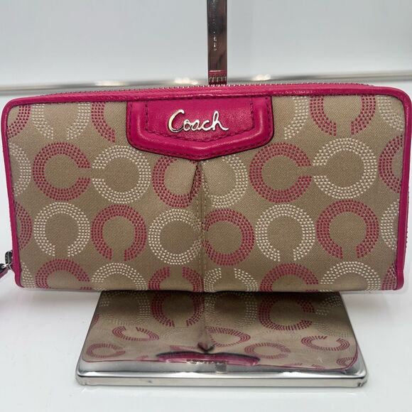 Coach Ashley Dotted Op Art Zip Around Wallet - Picture 1 of 11
